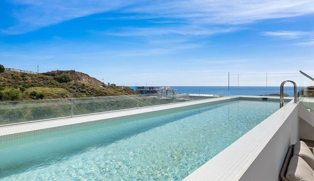 Penthouse Diamond | Private pool - Sea Views