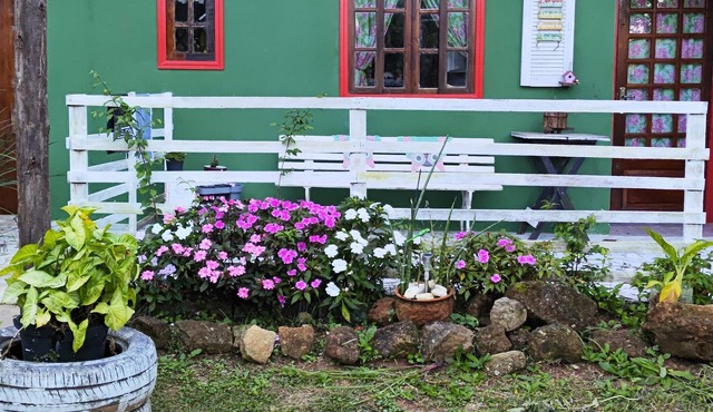 Picturesque bungalow in mairiporã