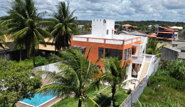 Premium retreat with private pool in Arembepe in Abrantes
