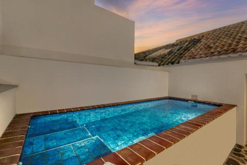 Private House PRIVATE POOL Private Andalusian Courtyard BBQ Near Historic Center