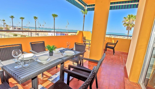 Probably the best first-line apartment at Valderagrana beach