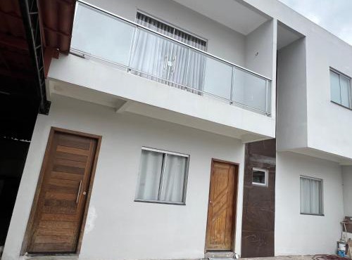 Quarto com banheiro privado em casa de família 15km de Belém in Ananindeua
