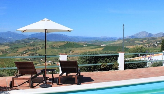 Quiet rural villa with private pool and fabulous panoramic views