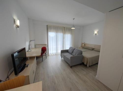 Residencia Universitaria Resa Giner de Los Ríos