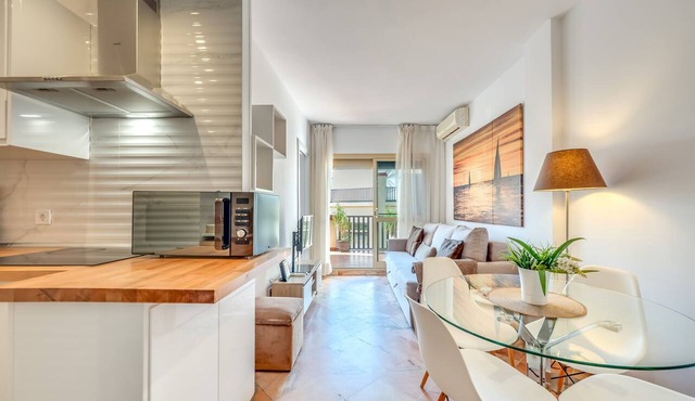 ‘Romana Playa’ Apartment with Shared Pool, Wi-Fi, and Air Conditioning