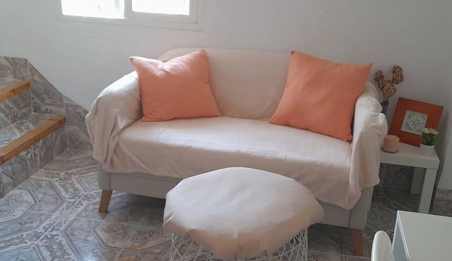 Roof Terrace - Pet - WiFi - Parking - Sleeps 4