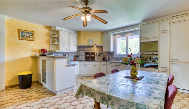Room 'Chambre 2' with Shared Terrace, Shared Garden and Wi-Fi in Le Bosc