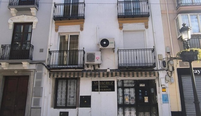 Room 'Habitación 309 Triple' with Balcony, Wi-Fi and Air Conditioning