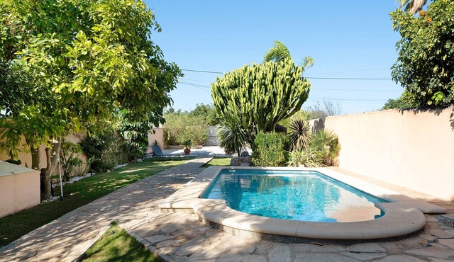 Rural Holiday Home 'El Chorrillo' with Private Pool, Wi-Fi and Air Conditioning