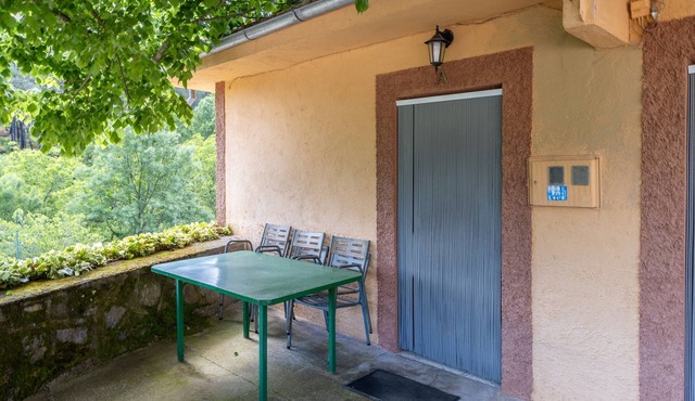 Rural House Alberche A - Garden, Lake Burguillo & Gredos Views