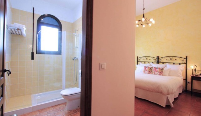 Rural lodging in the heart of the Subbética Cordobesa mountains Hojiblanca room