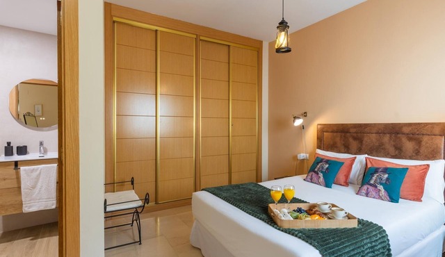 Savanna Center Apartment Living4malaga