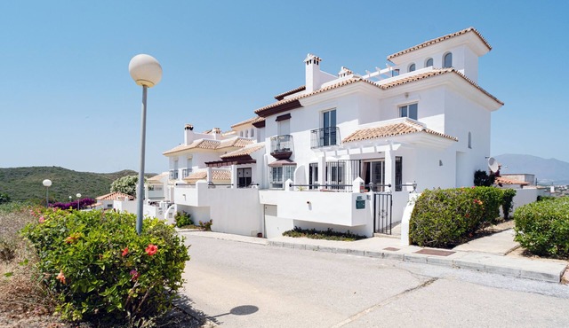 Sea View Semi Detached Villa Manilva