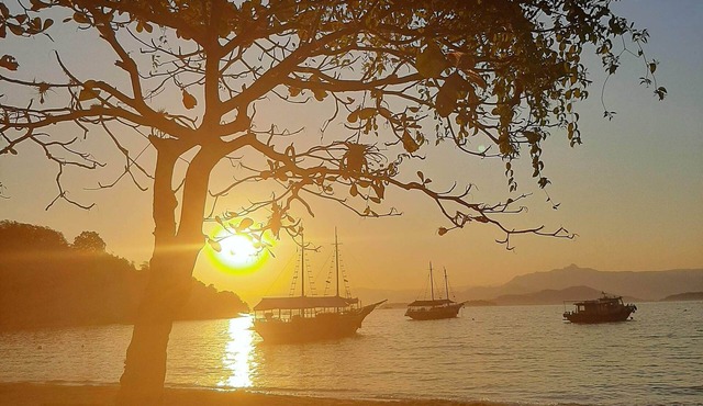 Sky and Sea House - Breakfast Included, Comfort, Nature and Adventure. in Abraão