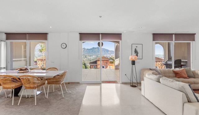 Spacious and Elegant Villa with Private Pool in Mijas – Sleeps 12