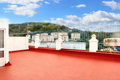 Spacious house in Alcala de los Gazules with city view