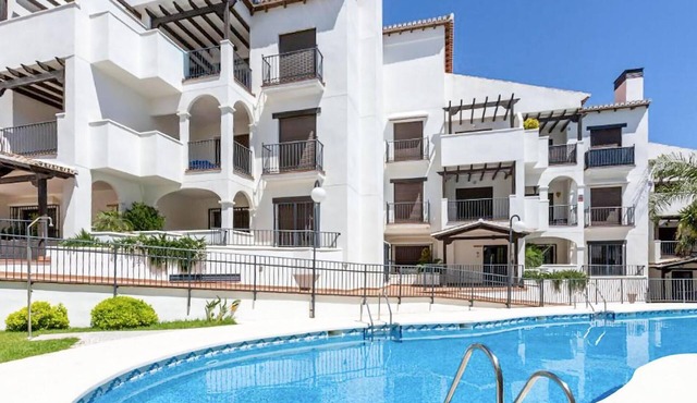 Stunning apartment in Itrabo with WiFi