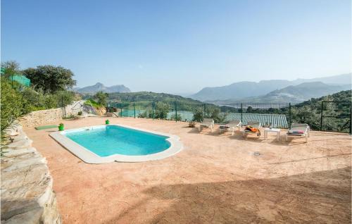 Stunning Home In Algodonales