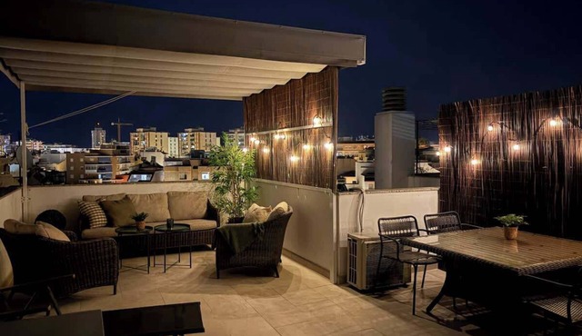 Stunning Rooftop Condo with Sea Views in Fuengirola