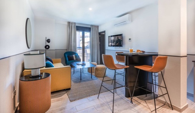 Superior 1 Bedroom Apartment