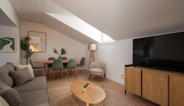 Tirso de Molina - 1 Bedroom penthouse with terrace