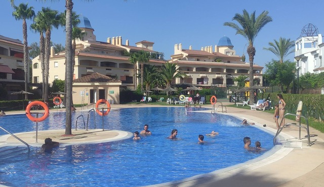 Townhouse on Mediterranean Coast with pool and golf! Dúplex!