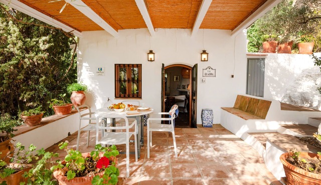 Unwind in Style: Your cosy Retreat near Frigiliana, Costa Del Sol!