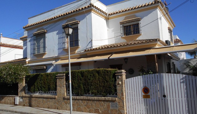 Vacation apartment/apartment for 4 guests with 100m² in Chipiona (124279)