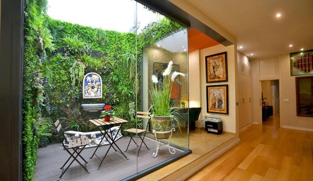 Vanguardist with terrace- 2Bd 2Bth- Sierpes