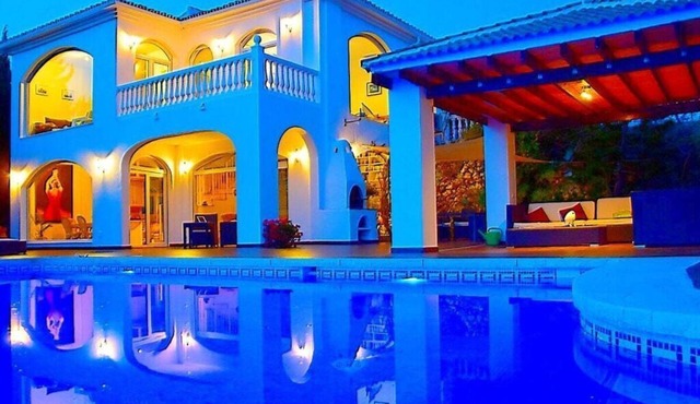 Villa Axarquia Comfortable holiday residence