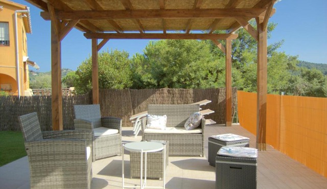 Villa Brisa, 10 Huéspedes in Girona