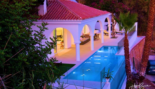 Villa Bugenvilla near the sea with a wonderful view of the Mediterranean