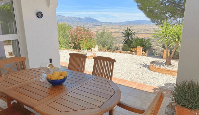 Villa Casa del Barco with pool and stunning views