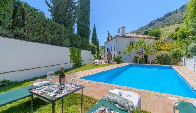 Villa Cipreses Gaucin by Ruralidays