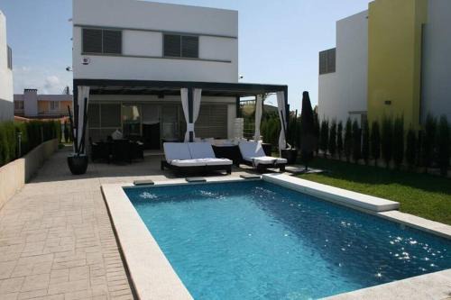 Villa Gala in Cala en Bosc