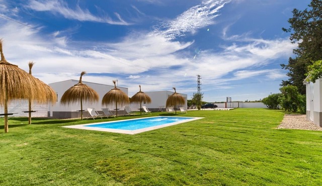 Villa Los Naranjos – Adults Only 25+ with Private Pool, Wi-Fi & Air Conditioning