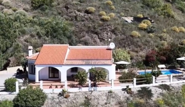 Villa Lantana - Private pool and sea views