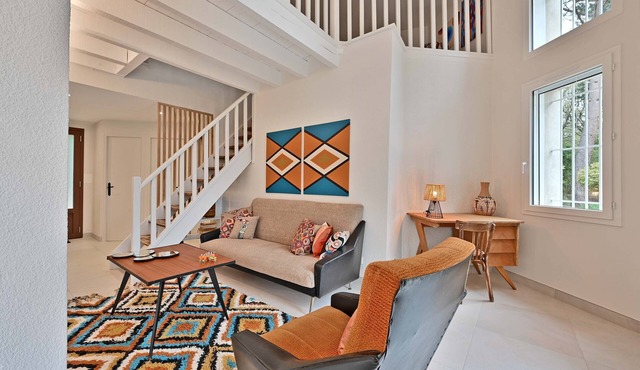 Villa Les Cerisiers : 70's decor, parking, Clim in Les Angles