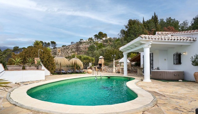 Villa 'Marvellous Private Cómpeta' with Sea View, Wi-Fi and Air Conditioning