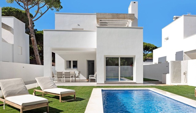 Villa 'Santa Clara 21c' with Private Pool, Wi-Fi and Air Conditioning