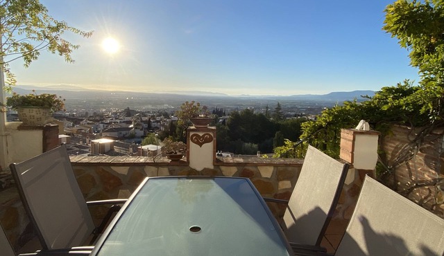 Villa San Miguel Alto, dos Terrazas Patio con Vistas y Piscina