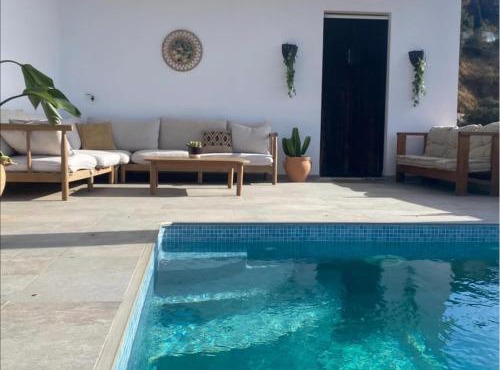 Villa Trompetilla & Casa Cactus Luxury Wellness Villa with Pool, Yoga Studio & Hammam for 20p in Montes de Málaga 40 min to Malaga city