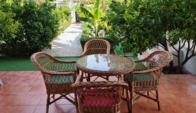 Villa with pool, air conditioning and Wi-Fi