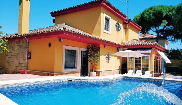 VillaLaJaraCom CHALET CON PISCINA, PROHIBIDAS DESPEDIDAS GRUPOS Y FIESTAS, SOLO FAMILIAS RECEPCION POR EL PROPlETARIO