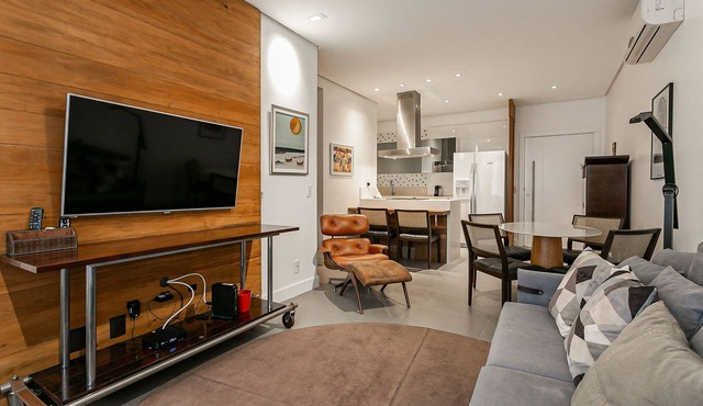WI-FI 100MB | 55" Smart TV | 350m from Beach #JA33 in Florianópolis