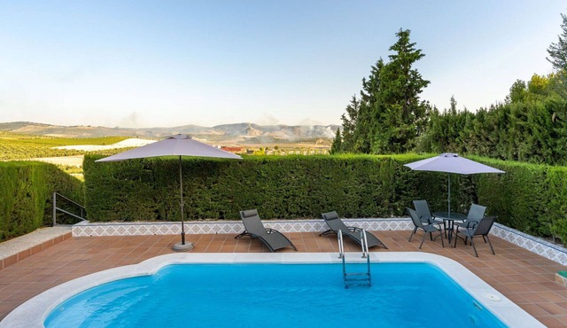 Wonderful private villa for 6 people with WIFI, private pool, A/C, TV and terrace