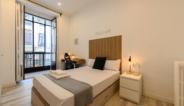 Zurich: room with comfort and shared areas Gran Vía-Madrid