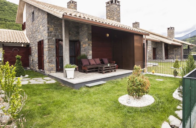 Casa Biescas Pyrenees, Aragon, Spain in Gavin (Biescas)