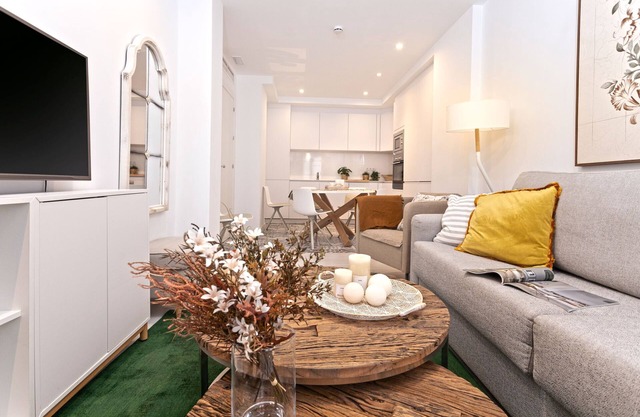 Genteel Home Zacatin 203
