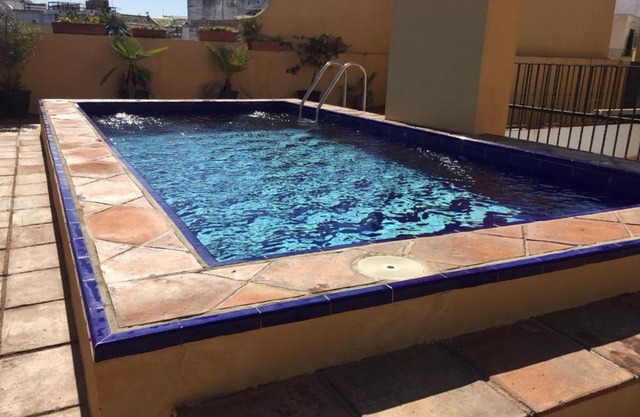 GotoSeville TRAJANO ALL YEAR OPEN SWIMMING POOL